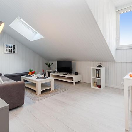 Ritual Yourhosthelper Cannes Exteriör bild